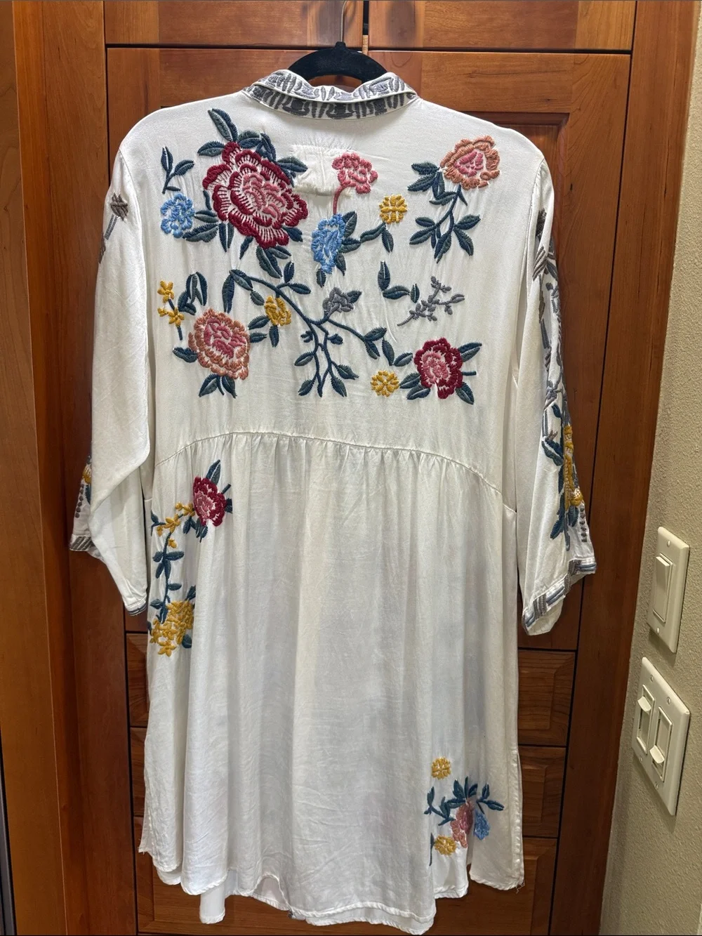 RARE. Johnny Was Sani Satin Blouse/Tunic/Dress size Medium - Picture 6 of 13